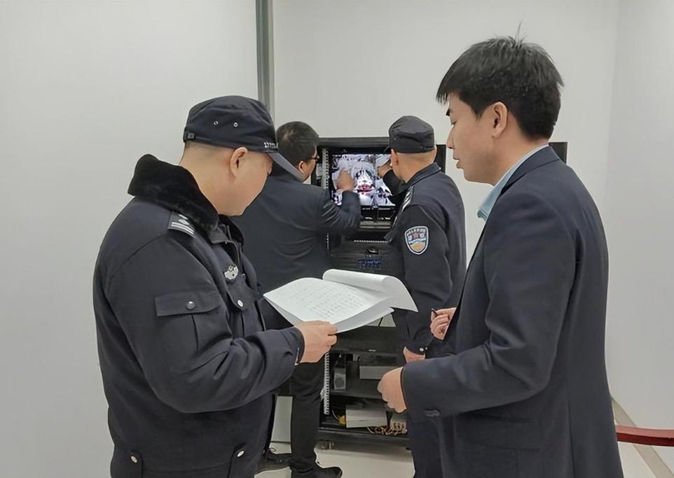 日本北海道瀑布景区附近发现尸体，警方启动调查  第3张